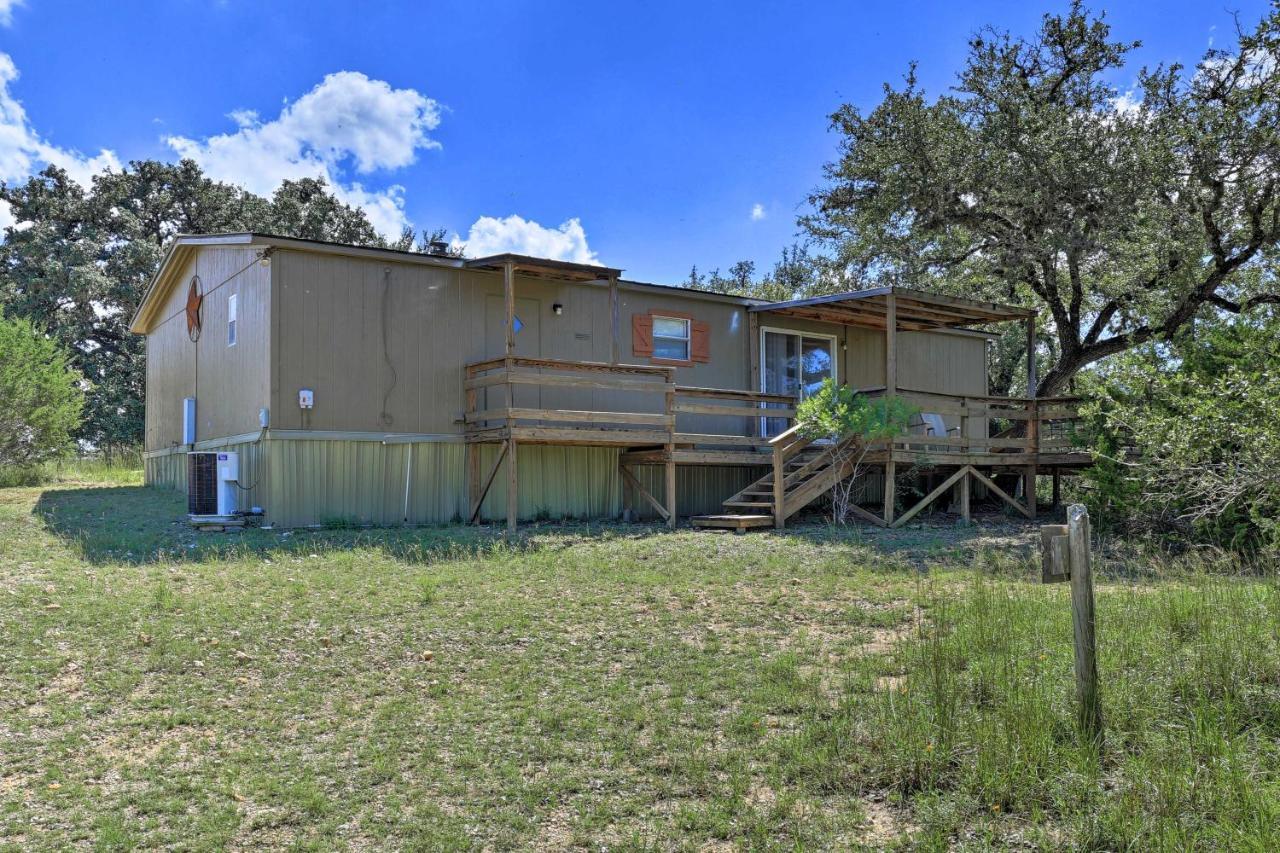Utopia Family Home With Mountain Viewing Deck! 外观 照片