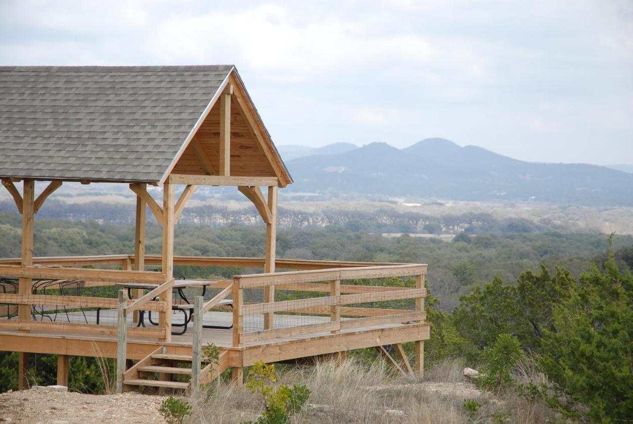 Utopia Family Home With Mountain Viewing Deck! 外观 照片